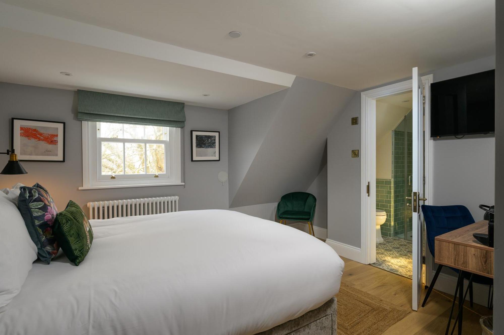 Hotel Eight Bath Exterior foto