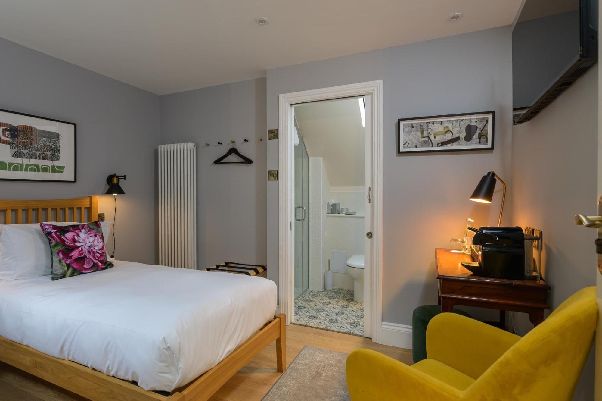 Hotel Eight Bath Exterior foto